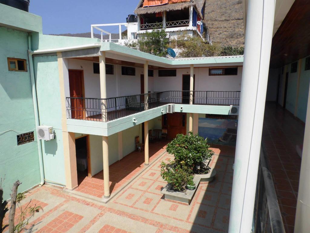 Hostal Dumbira Taganga Eksteriør billede